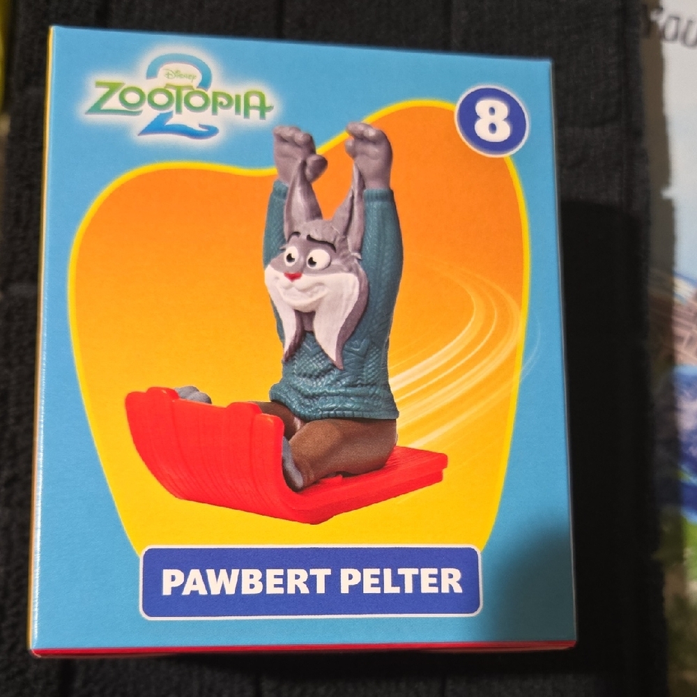 Disney Zootopia Pawbert Pelter with Red and Blue